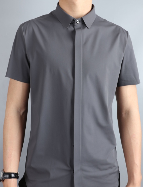 襯衫定制的面料應該怎么選？需要注意哪些方面？